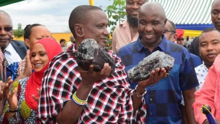 Encontró dos inmensas rocas y se volvió millonario