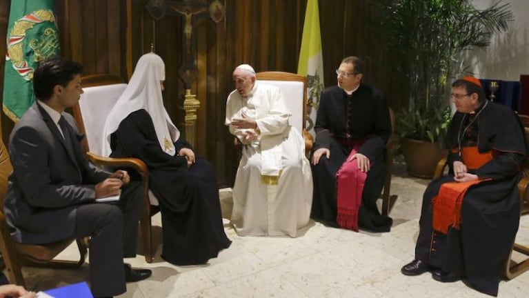 Encuentro histórico entre el papa Francisco y el patriarca ruso Cirilo