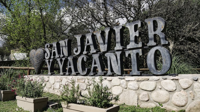 Entrada de San Javier y Yacanto (Foto: Lucho Casalla)