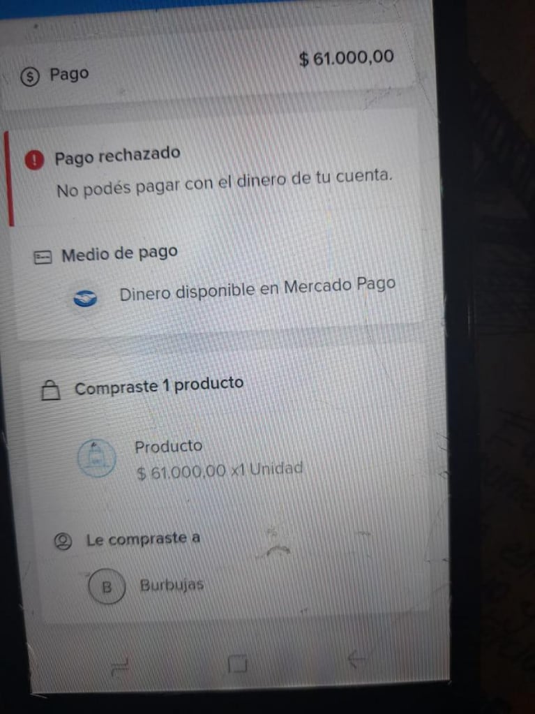 Entró en confianza con una verdulera, le robó el celular y le vació la cuenta