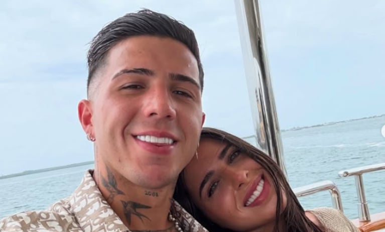 Enzo Fernández y Valu Cervantes la pasan bomba en Miami junto a sus hijos: el romántico posteo del jugador