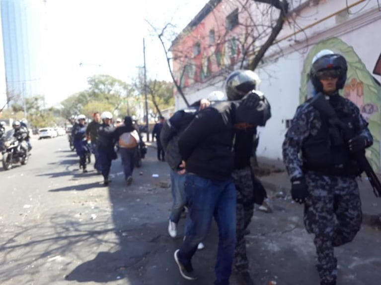 EPEC: incidentes, heridos y detenidos en la protesta de Luz y Fuerza