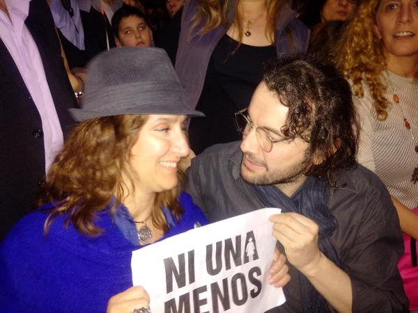 Ergün Demir (Ali Kemal) se sumó al #NiUnaMenos