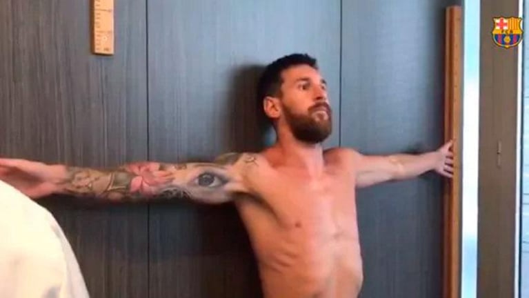 ¿Es Jesús? La foto de Messi en la revisión médica que se hizo viral