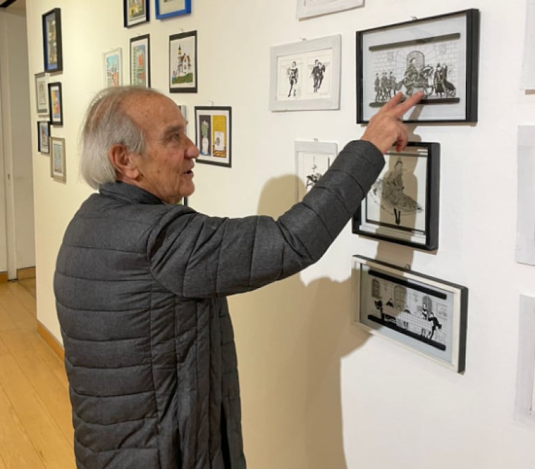 Es jubilado, hace juguetes con materiales reciclados y ahora los expone en el Museo Evita