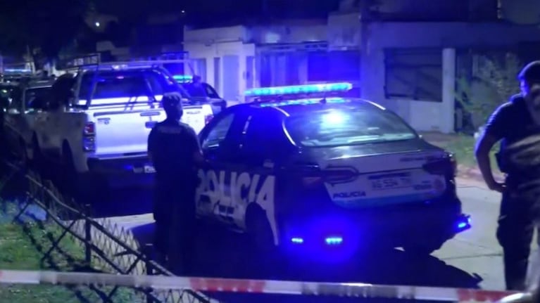 Escena del crimen en el que murió un bebé de un año y medio tras la balacera. Imagen: Rosario Tres.