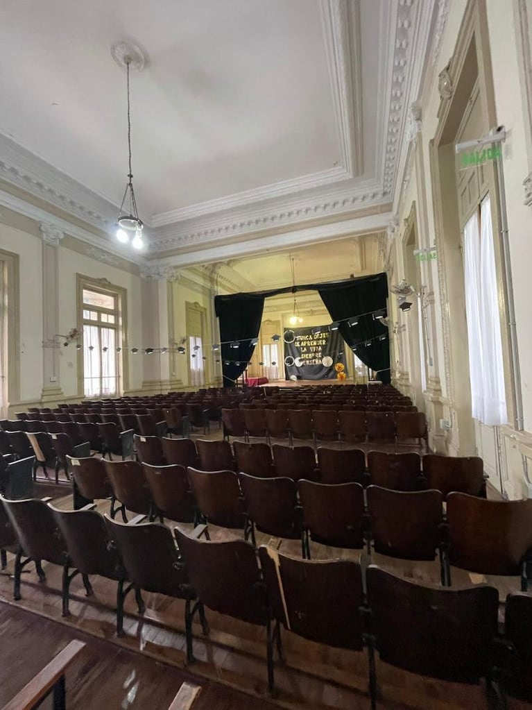 Escuela Normal Superior Alejandro Carbó: un palacio de educación 