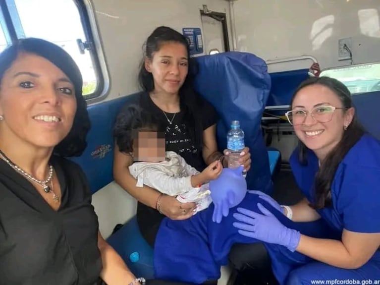 Esmeralda fue hallada con vida en un descampado cerca de su casa.