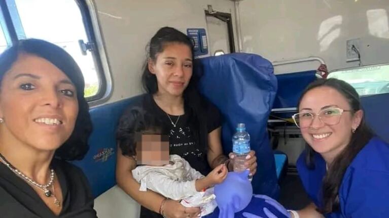 Esmeralda fue hallada con vida en un descampado cerca de su casa.