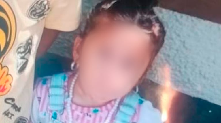 Esmeralda fue hallada en un descampado.