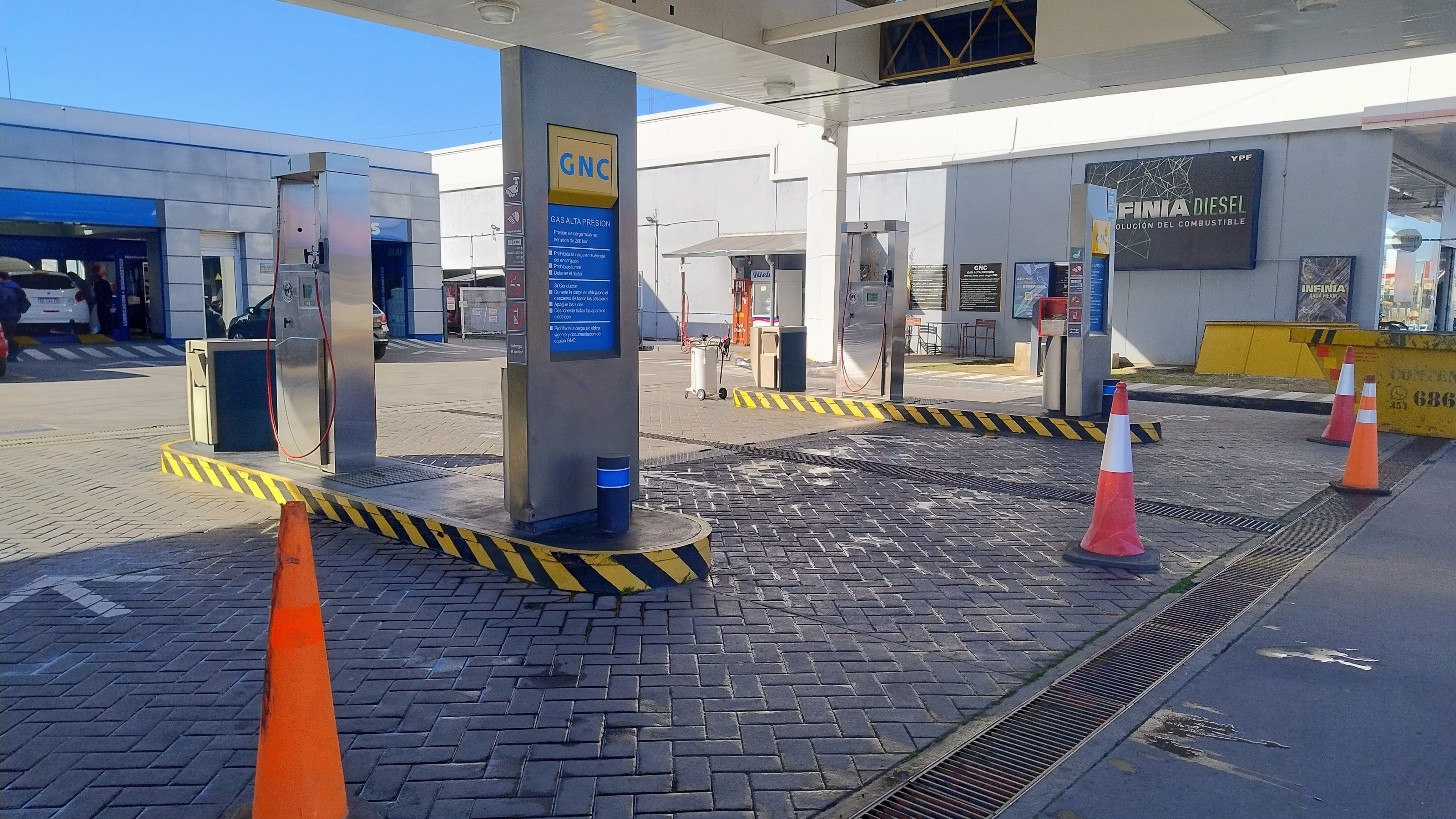 Estación de GNC vacía en Córdoba (Foto: Pablo Olivarez)