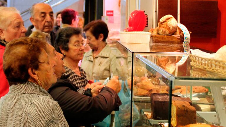 Están "saladitos" los precios del pan en las góndolas de las panaedrías.