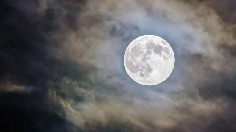 Este 10 de julio se conforma la Luna llena en Capricornio.