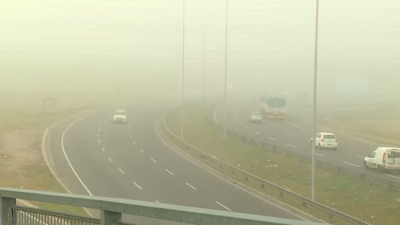 Este lunes hubo dificultades en la circulación por la neblina.