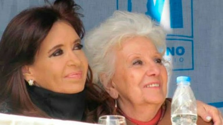 Estela de Carlotto le pidió a Cristina Kirchner que no renunciará en 2008.