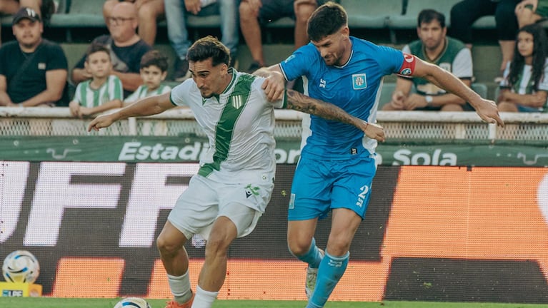 Estudiantes de Río Cuarto-Banfield por la tercera fecha del Apertura.