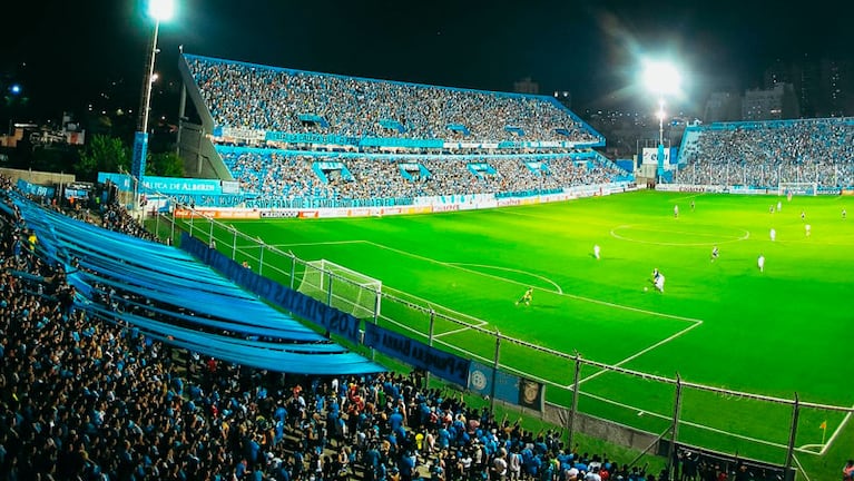Estudiantes de Río Cuarto debuta como local en Primera ante Argentinos: hora, TV y formaciones 
