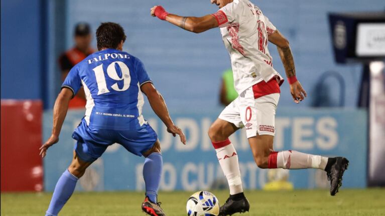 Estudiantes de Río Cuarto versus Aergentinos Juniors