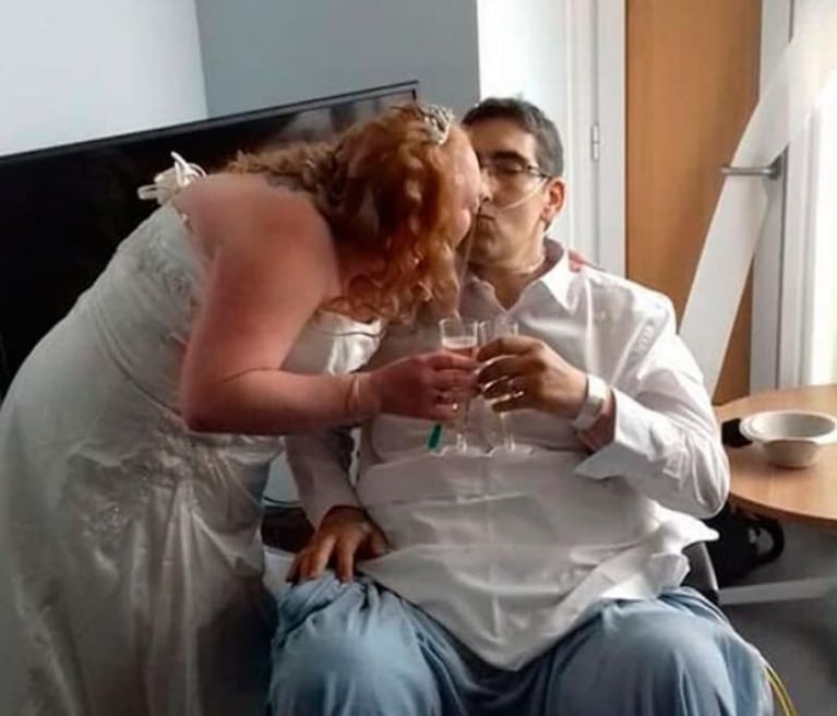 Estuvieron 13 horas casados: él murió en la noche de bodas