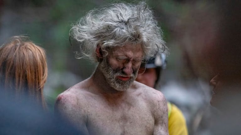 Estuvo 10 días perdido en un bosque, lo rescataron y reveló qué consumió para sobrevivir