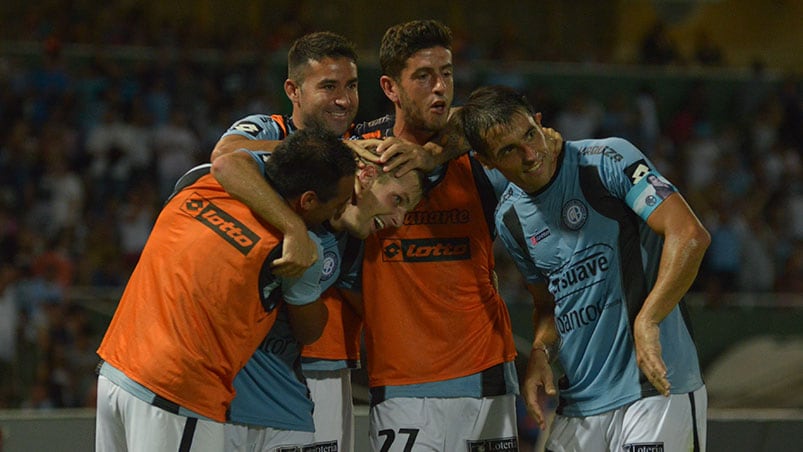 Etevenaux clavó dos golazos para Belgrano ante River. Foto: Lucio Casalla / ElDoce.tv.