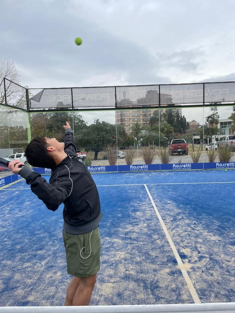 Explosión del pádel: canchas que evitan lesiones, torneos y horarios pico sin turnos