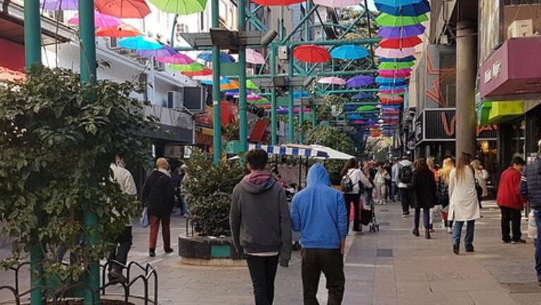 Extienden el horario comercial por el Día de la Madre