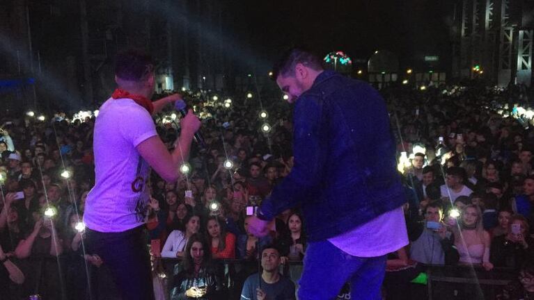 Facu y La Fuerza se cruzó al baile de La Banda de Carlitos