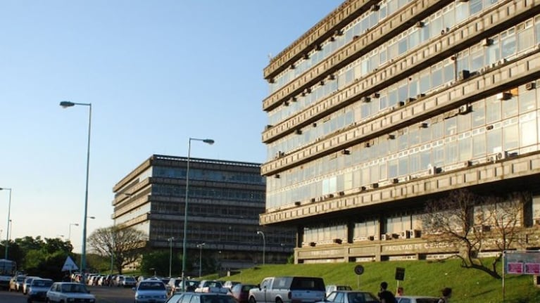 Facultad de Ciencias Exactas, Físicas y Naturales.