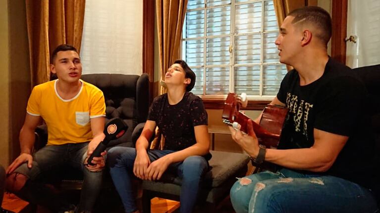 Facundo, Federico y Francisco, hermanos unidos por la música.