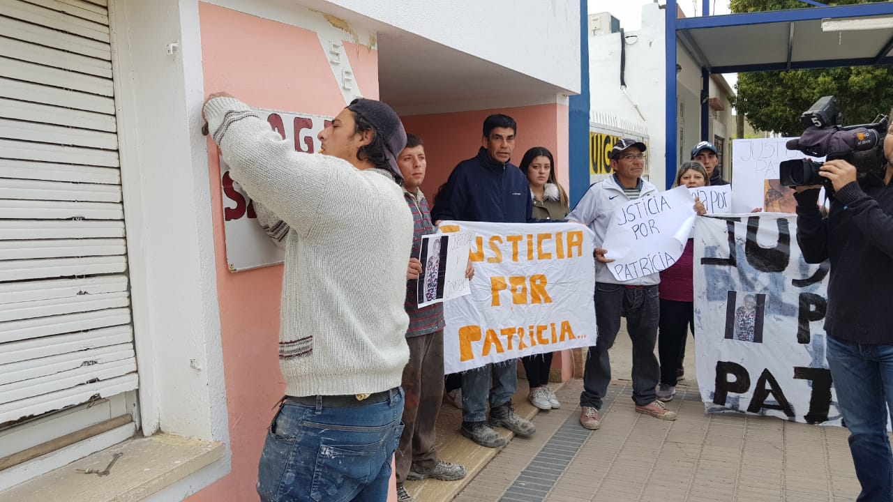 Familiares de la mujer que murió acusan a los responsables del geriátrico.