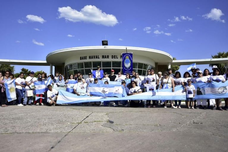 Familiares de los tripulantes pasarán Navidad en Mar del Plata