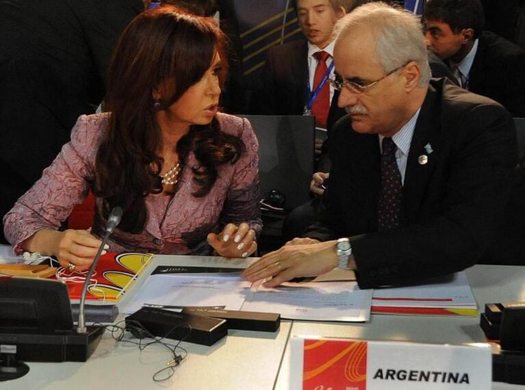 Famosos, sorpresas y repetidos en las listas