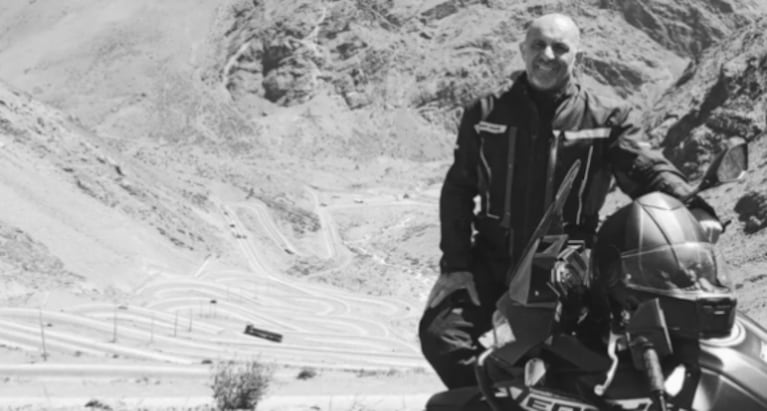 Fanático de las motos y mecánico: quién era el motoquero arrollado por un camión en Córdoba