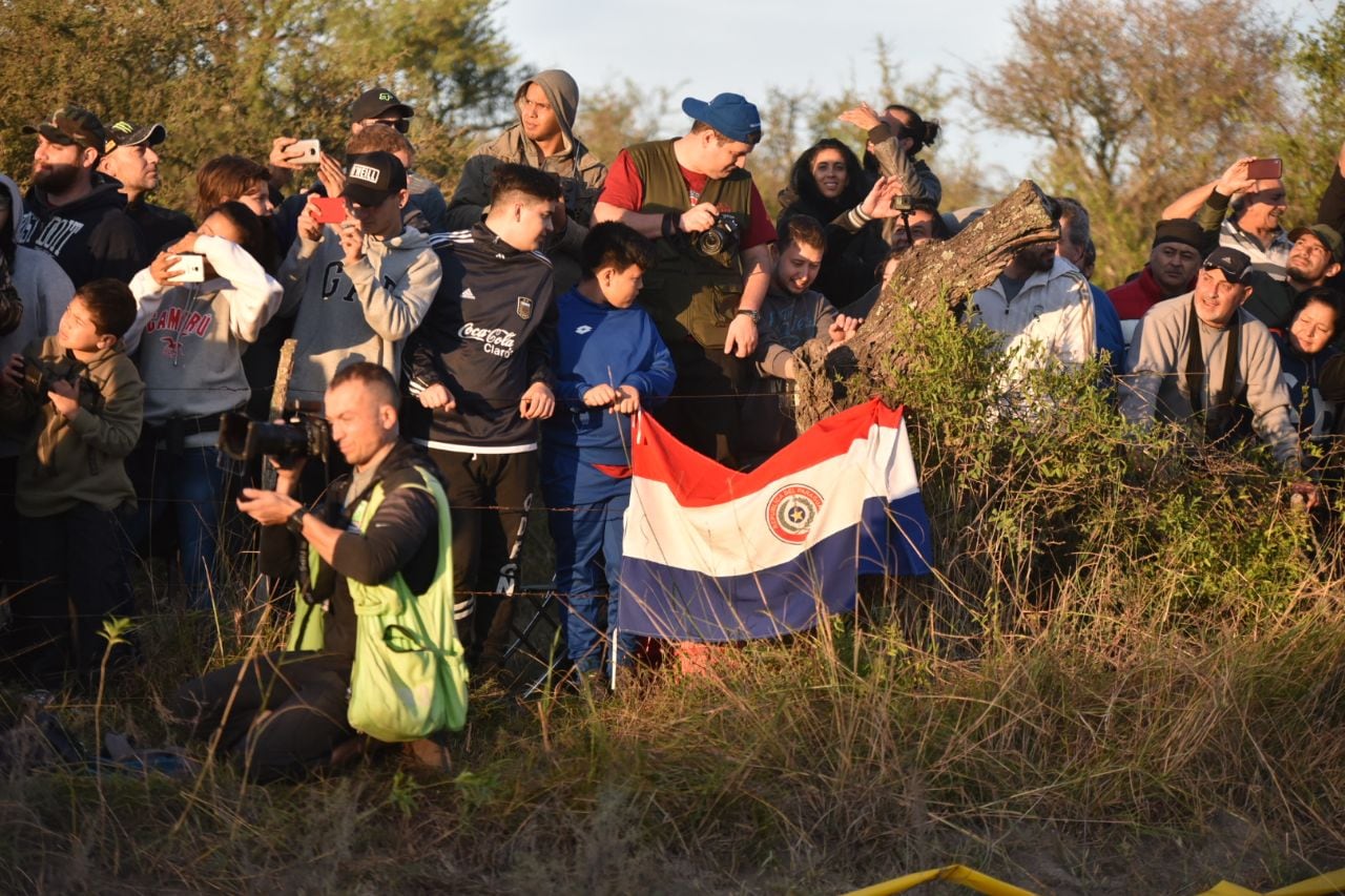 Fanáticos, velocidad y pasión: el Rally comenzó con todo. Foto: Lucio Casalla / ElDoce.tv.