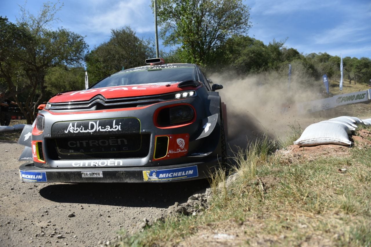 Fanáticos, velocidad y pasión: el Rally comenzó con todo. Foto: Lucio Casalla / ElDoce.tv.