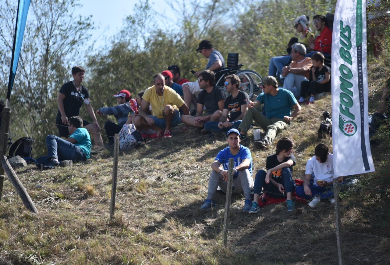 Fanáticos, velocidad y pasión: el Rally comenzó con todo. Foto: Lucio Casalla / ElDoce.tv.