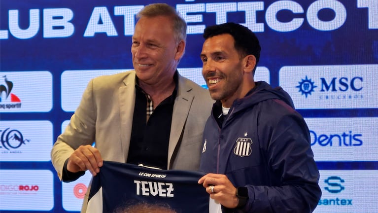 Fassi presentó a Tevez como DT de Talleres.