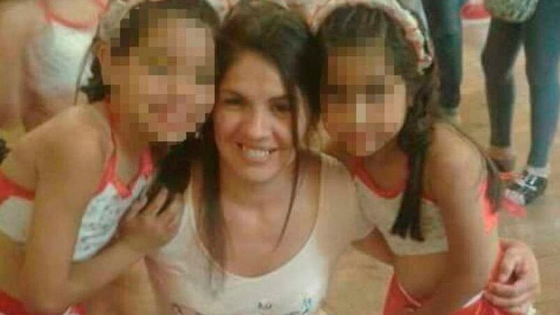 Fátima acompañaba habitualmente a sus hijas bailarinas.