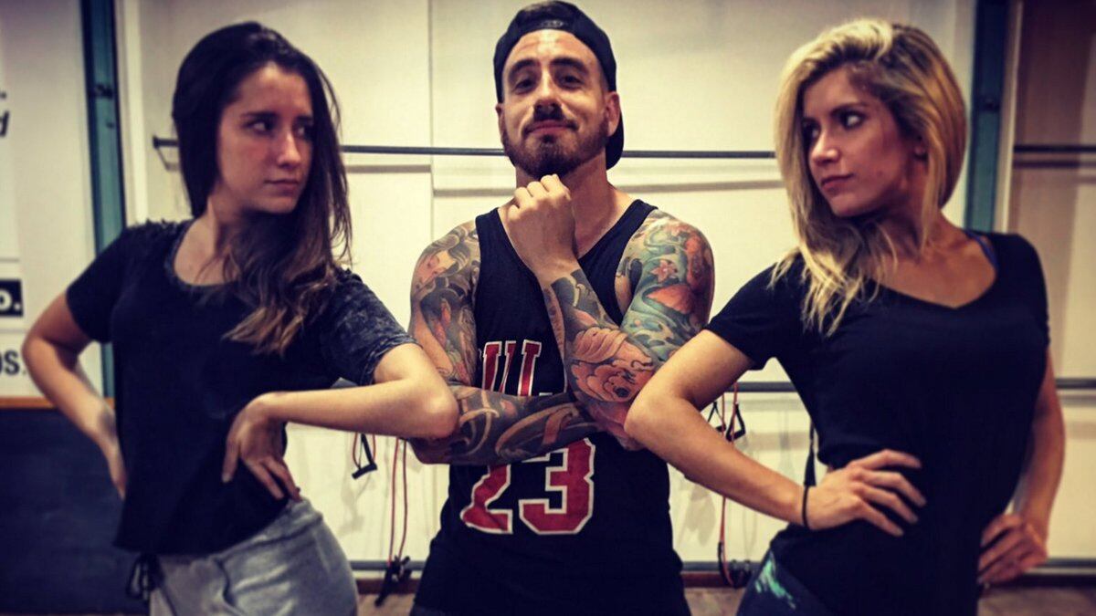 Fede Bal junto a las hermanas Laurita y Gabi Fernández.