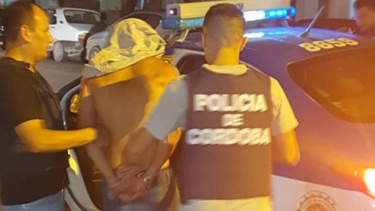 Femicidio en Villa María: apuñaló 15 veces a su ex pareja frente al nieto de cuatro años
