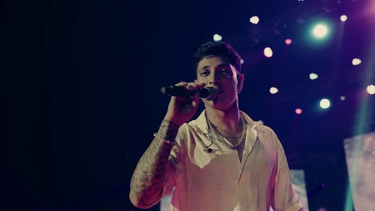 Fer Olmedo encabezó el nuevo videoclip de DesaKTa2.