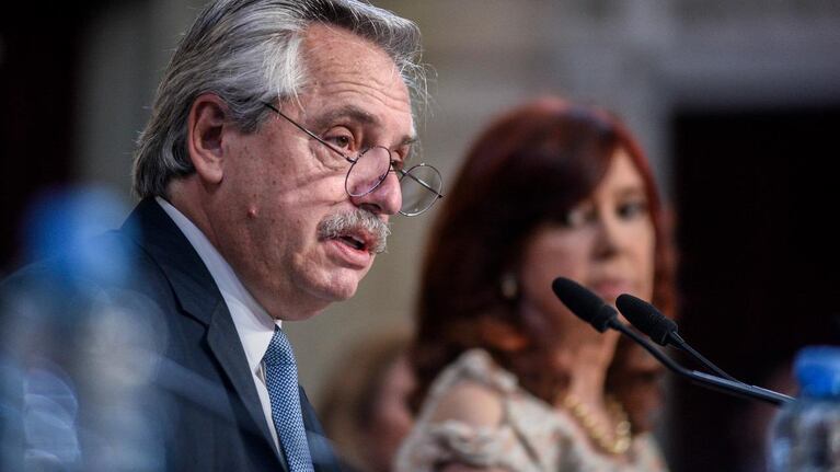 Fernández convocó a una "reflexión colectiva".