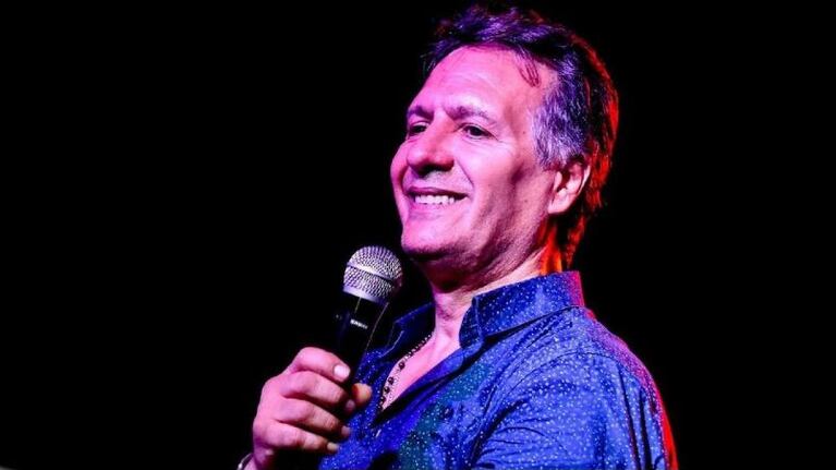 Fernando Bladys cumple 40 años de trayectoria en la música.