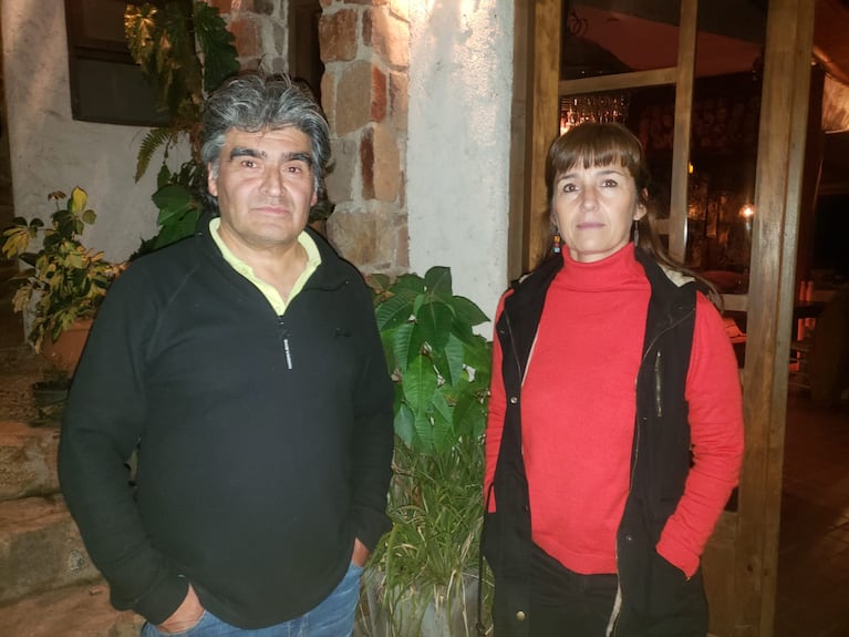 Fernando Guardia y Natalia Lescano, padres de las víctimas. Foto: Julieta Pelayo/ElDoce.