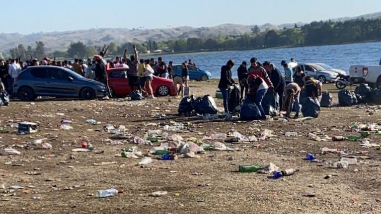 Festejo masivo en Potrero de Garay: las tristes imágenes de cómo quedó el lago