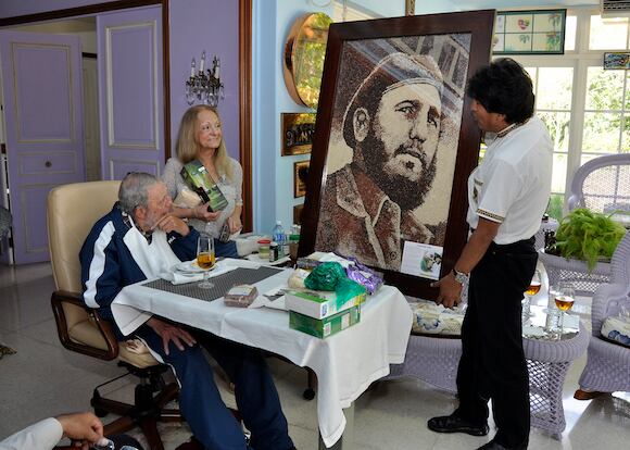 Fidel Castro celebró sus 89 con Maduro y Evo Morales. Foto: Estudios Revolución.