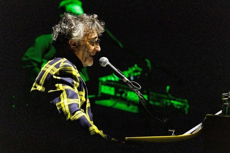 Fito se presentó en el Movistar Arena y el show causó polémica.