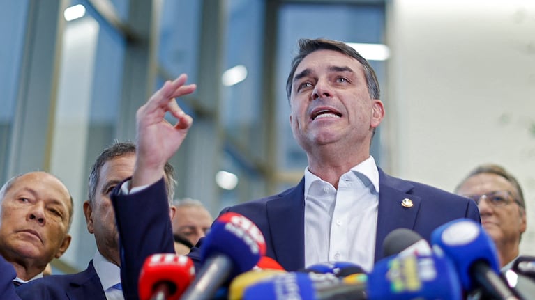 Flavio Bolsonaro aspira a la presidencia de Brasil.