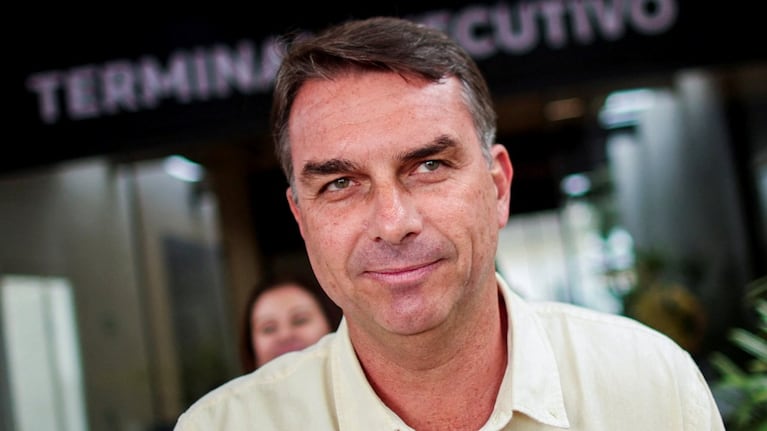 Flávio Bolsonaro publicó una carta desde Estados Unidos tras irse de Brasil. (Foto: Reuters)